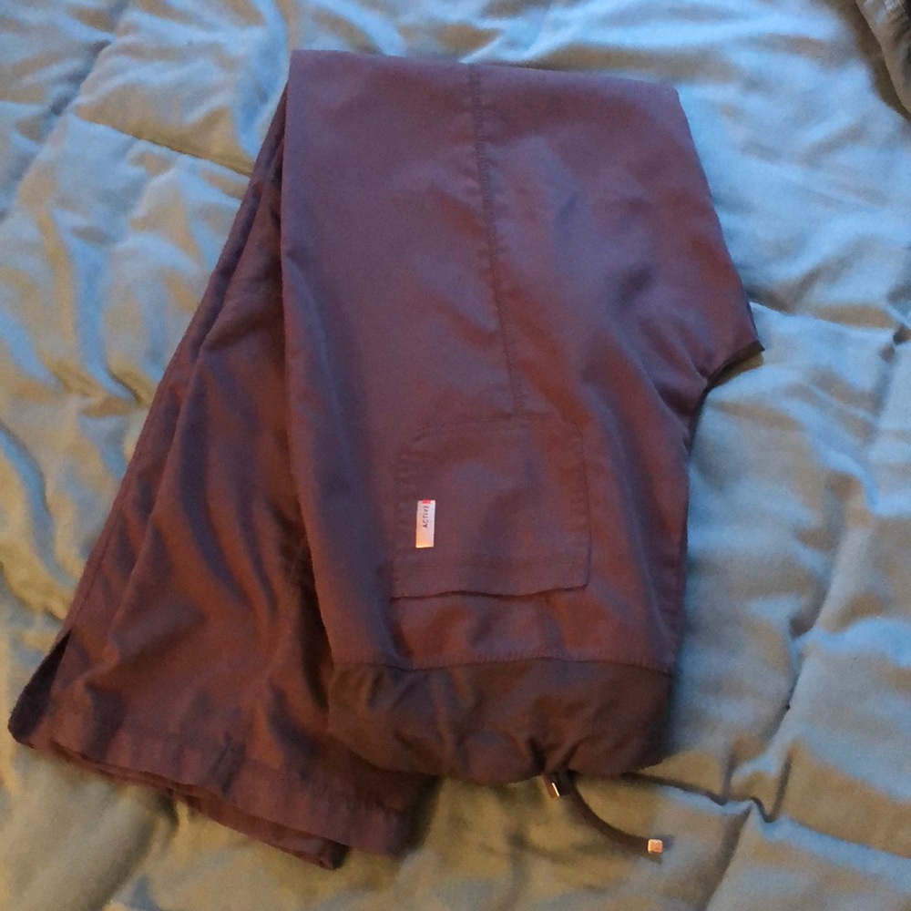 Grey’s Anatomy Active scrub pants, gray